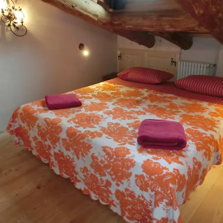 Partel Loudge Apartment *