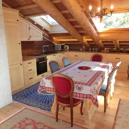 Partel Loudge