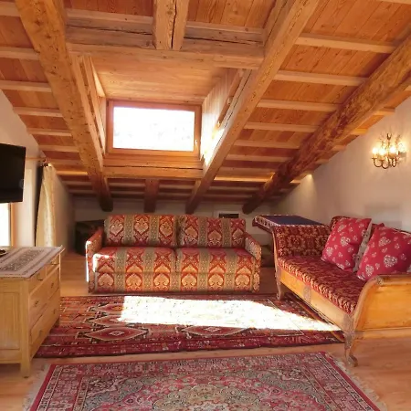 Partel Loudge Apartment